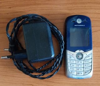 Teléfono Móvil Motorola Azul.con cargador.