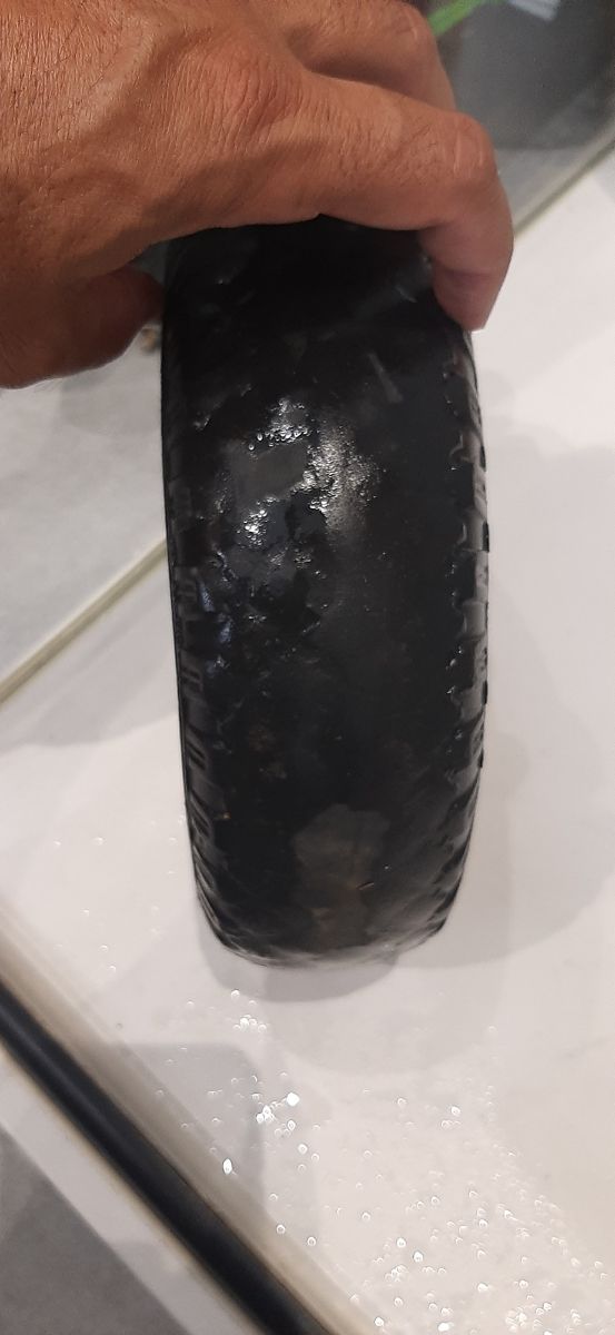 Rueda maciza carretilla 3.00-4