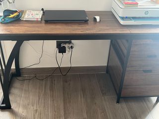 Escritorio madera y metal