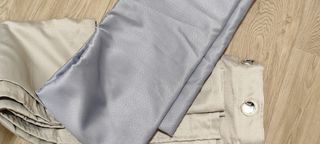 Cortinas elegantes beige y gris 