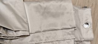 Cortinas elegantes beige y gris 