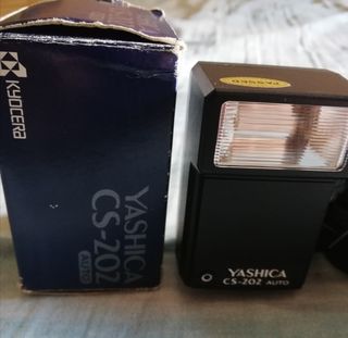 Yashica FX-3 Super con flash