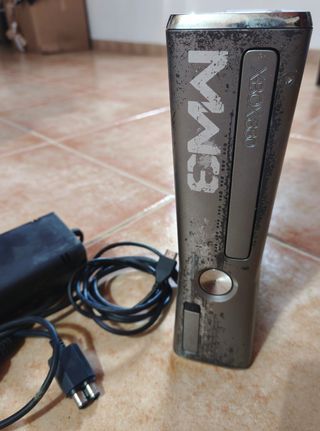 Controller Call of Duty MW3+ in edizione limitata per Xbox 360