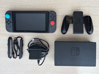 Nintendo Switch Gris + FIFA 20
