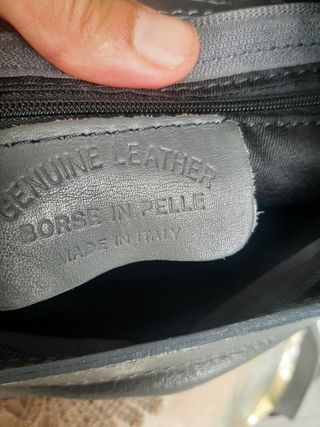 Bolso de mano y hombro gris