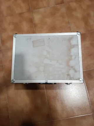 Maletín de herramientas para electricista