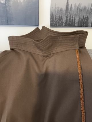 Falda flamenca marrón y roja