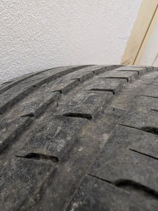 Neumáticos de coche usados