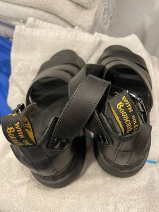 Sandalias Dr. Martens Negras