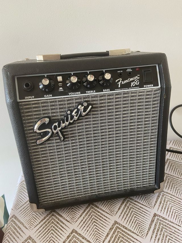 Amplificador Guitarra Squier Frontman 10G