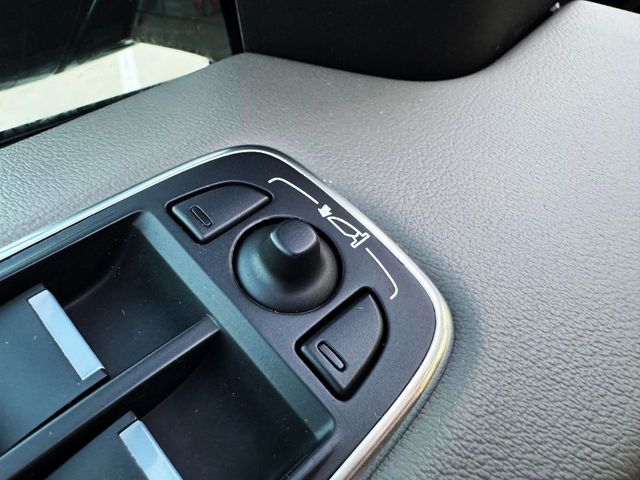 Jaguar F-Pace 2.0L i4D AWD AUTOMÁTICO 180cv RSPORT con TECHO PANORÁMICO...