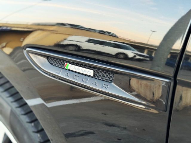 Jaguar F-Pace 2.0L i4D AWD AUTOMÁTICO 180cv RSPORT con TECHO PANORÁMICO...