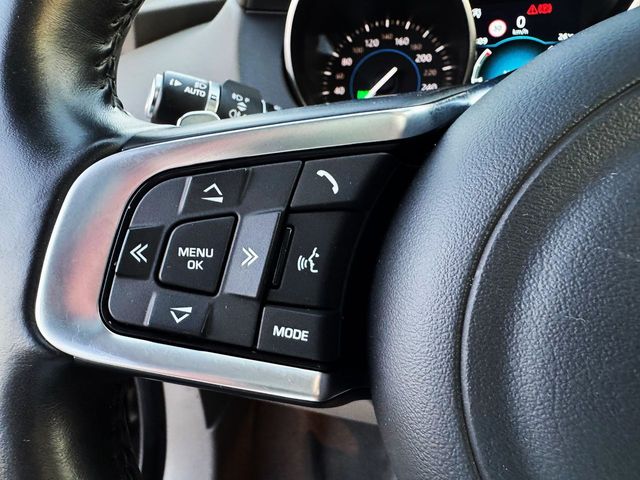 Jaguar F-Pace 2.0L i4D AWD AUTOMÁTICO 180cv RSPORT con TECHO PANORÁMICO...