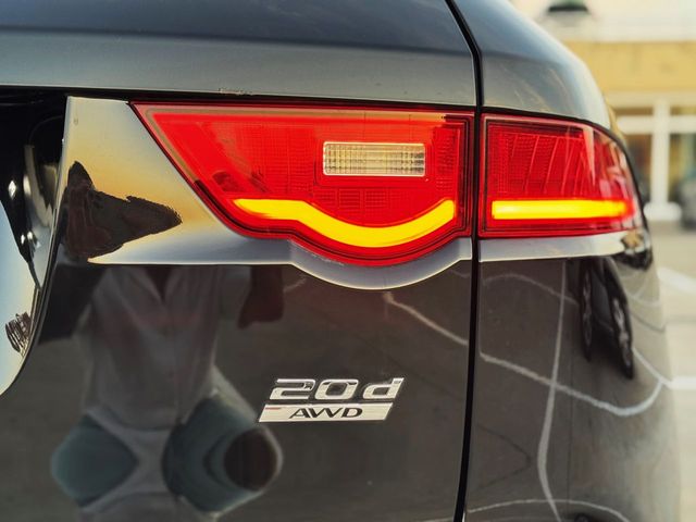 Jaguar F-Pace 2.0L i4D AWD AUTOMÁTICO 180cv RSPORT con TECHO PANORÁMICO...