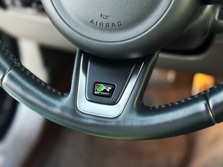 Jaguar F-Pace 2.0L i4D AWD AUTOMÁTICO 180cv RSPORT con TECHO PANORÁMICO... 
