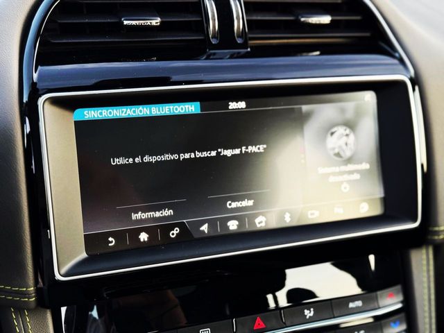 Jaguar F-Pace 2.0L i4D AWD AUTOMÁTICO 180cv RSPORT con TECHO PANORÁMICO...