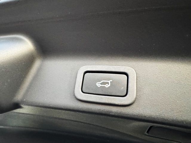 Jaguar F-Pace 2.0L i4D AWD AUTOMÁTICO 180cv RSPORT con TECHO PANORÁMICO...