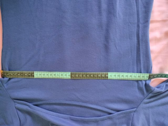 Camiseta manga larga con escote delantero