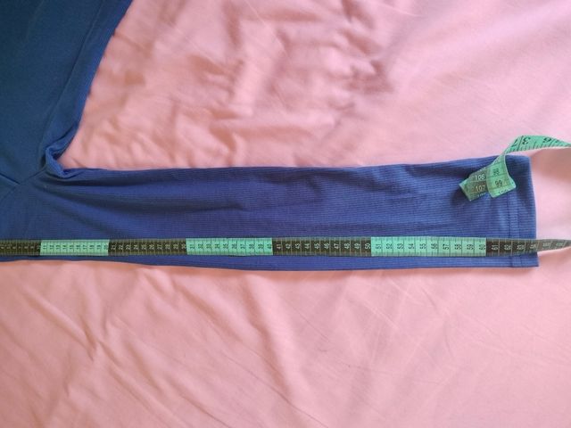 Camiseta manga larga con escote delantero