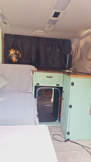 Volkswagen Caravelle 2021 camper