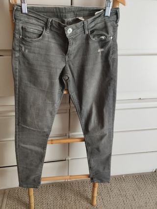 Vaqueros pitillo H&M y Lefties