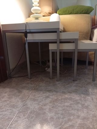 Mesitas encastrables Ikea blancas