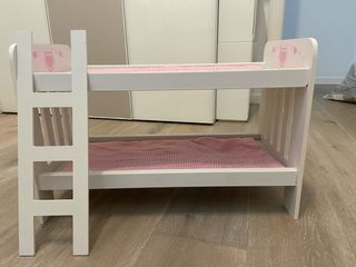 Letto a castello giocattolo per bambole