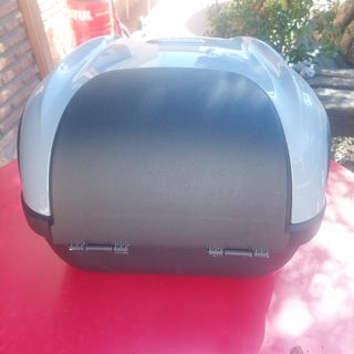 Baúl Piaggio Gris