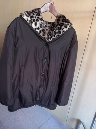 Abrigo Chaqueta reversible impermeable leopardo