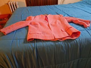 Chaqueta rosa tweed