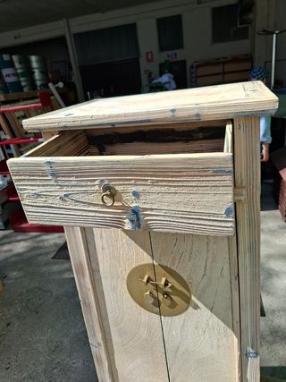 Mobile etnico 2 ante legno e metallo