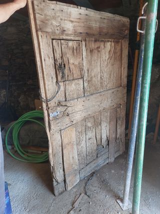 Puerta antigua de madera