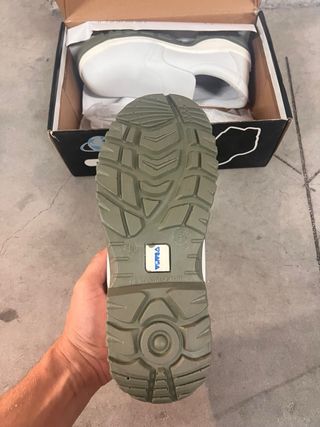 Zapatos de seguridad blancos
