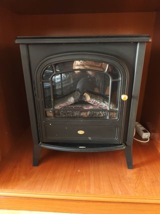 Chimenea decorativa con luz y calor