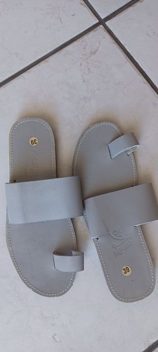 Sandali infradito Virreina Tg 39