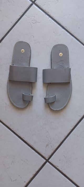 Sandali infradito Virreina Tg 39