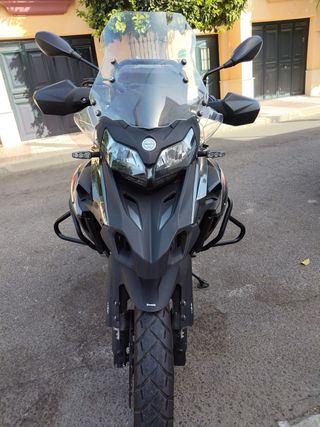Benelli TRK 502X