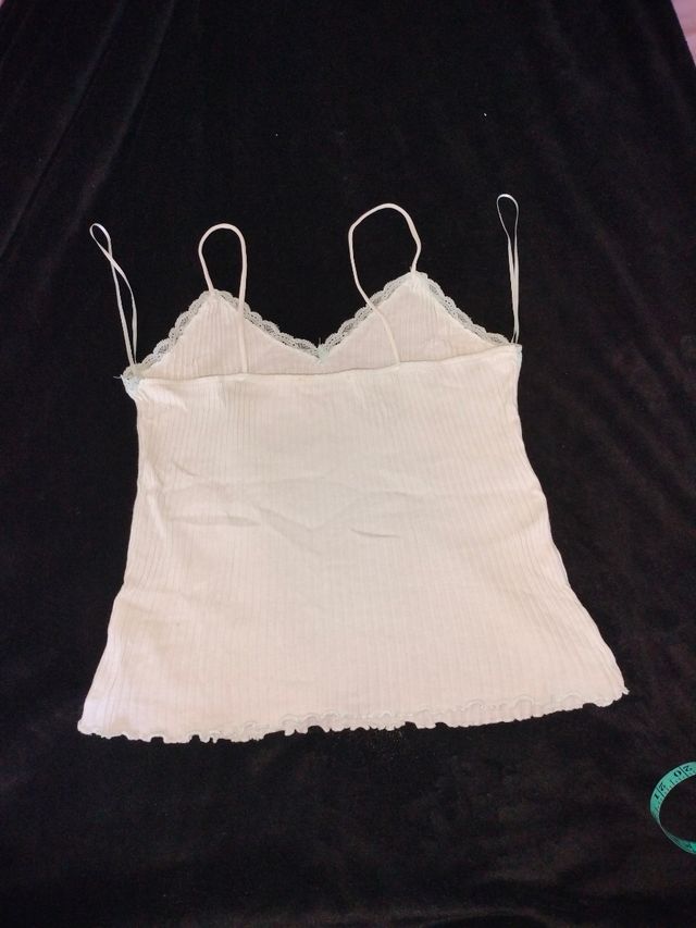 Top Lefties azul agua con encaje