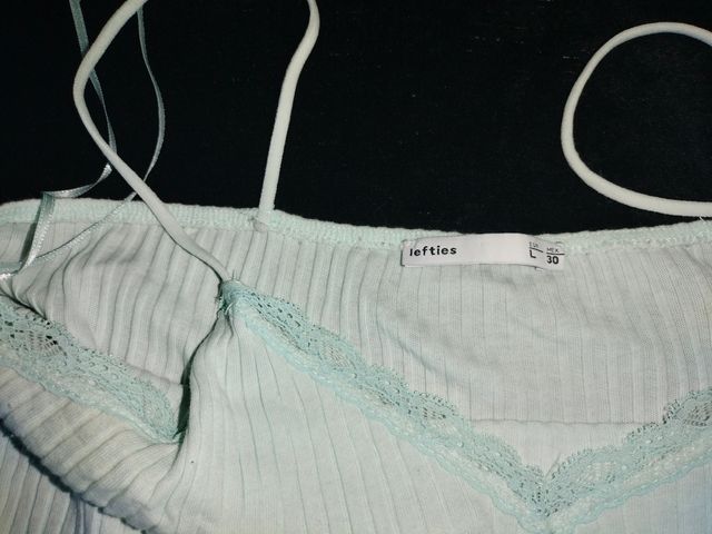 Top Lefties azul agua con encaje