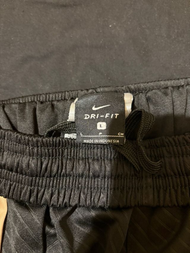 Completo Chelsea Nike Trivago Nero Oro