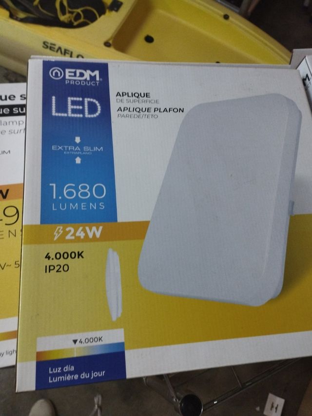 Aplique LED Cuadrado Matel 24W Neutra