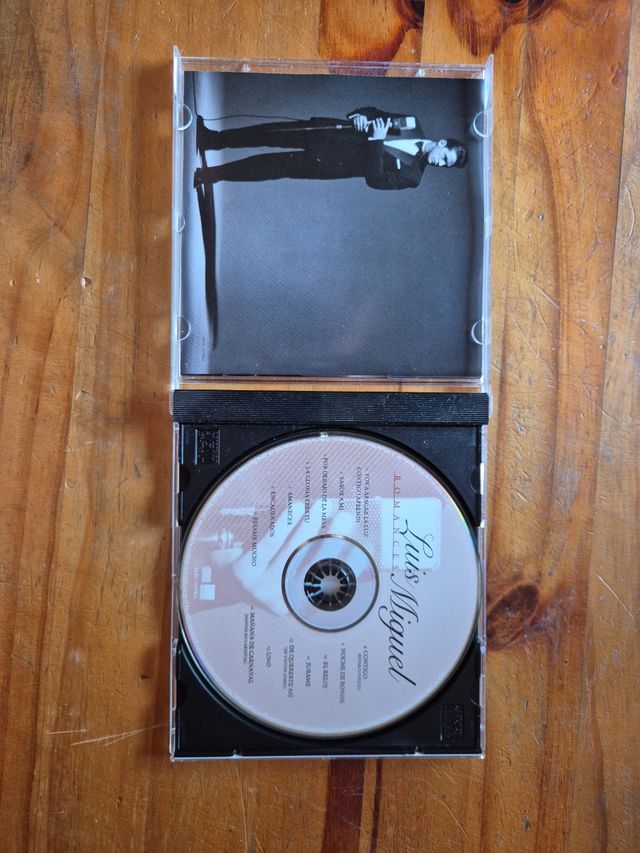 CD Luis Miguel Romances
