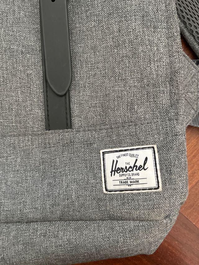 Mochila Herschel gris