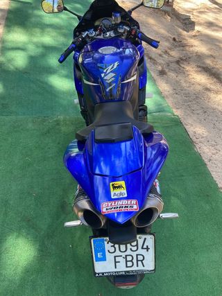 Yamaha R1 Azul,año 2007 con 71.000 km