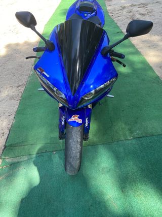 Yamaha R1 Azul,año 2007 con 71.000 km