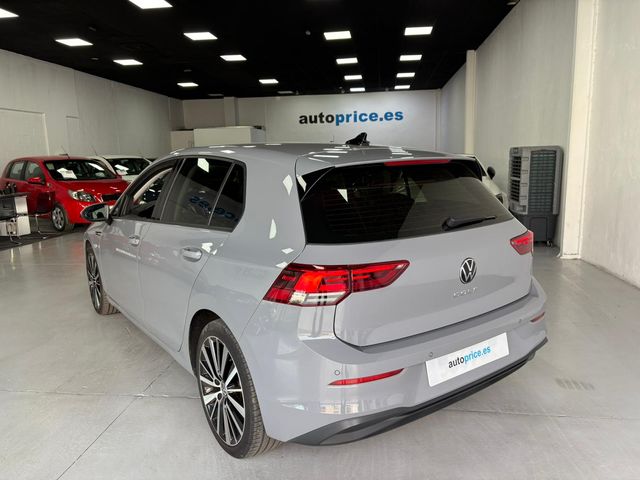 Volkswagen Golf 2024