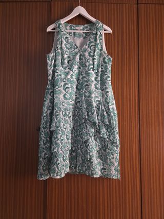 Vestido verde y blanco para eventos