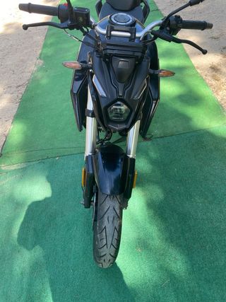 Voge 125R año 2024 con 8.000km