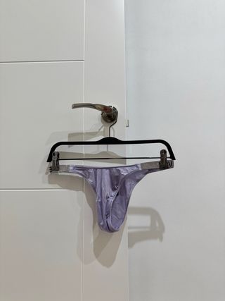 Tanga Victoria Secret Morado