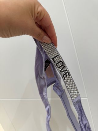 Tanga Victoria Secret Morado